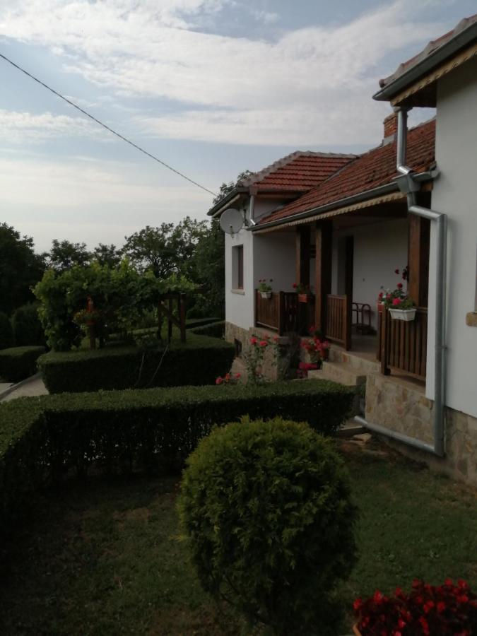 Krushunska Panorama Hotel Krushuna Ngoại thất bức ảnh