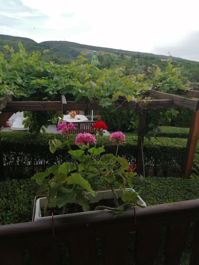 Krushunska Panorama Hotel Krushuna Ngoại thất bức ảnh