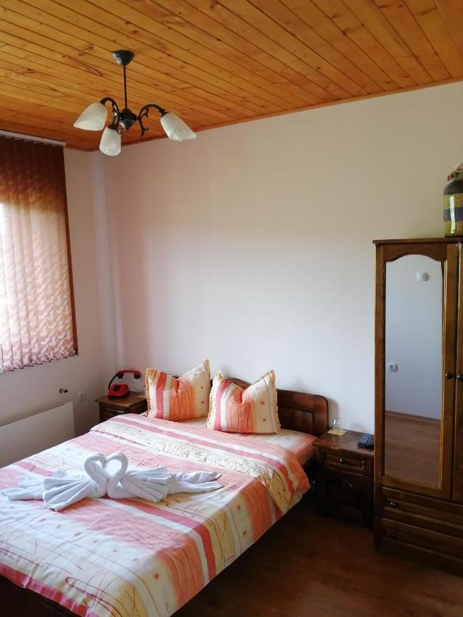 Krushunska Panorama Hotel Krushuna Ngoại thất bức ảnh