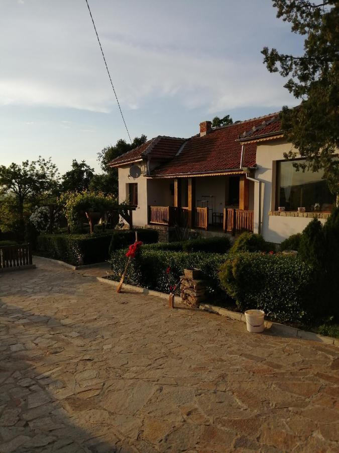 Krushunska Panorama Hotel Krushuna Ngoại thất bức ảnh