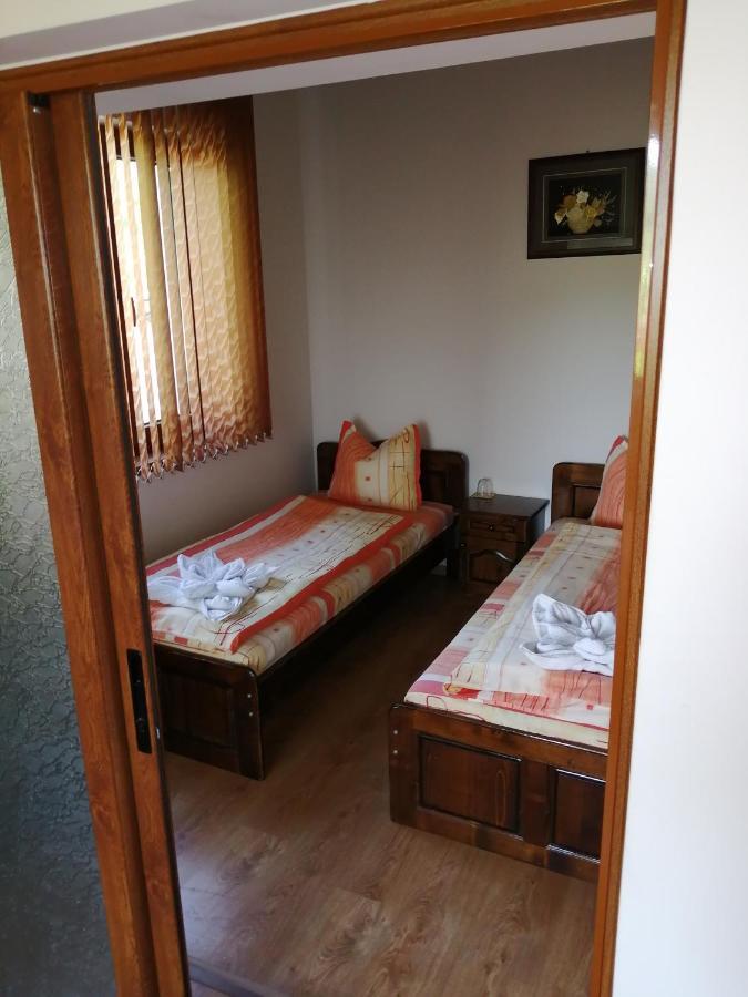 Krushunska Panorama Hotel Krushuna Ngoại thất bức ảnh